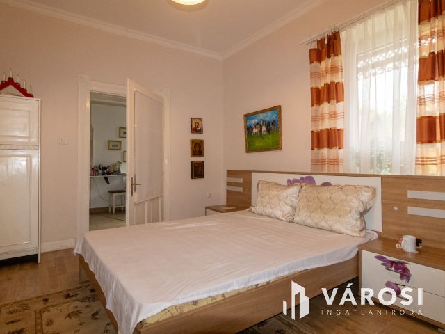 A nyugalom szigete: családi ház a belvárosban