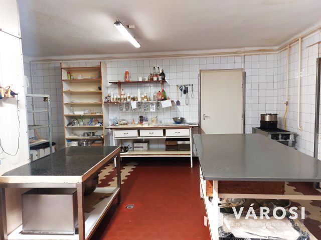 Népszerű Cukrászda + Elismert Cukrászüzem + Belvárosi otthon