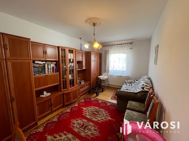 Debreceni Szép Családi Ház Telephellyel Jó Helyen Eladó