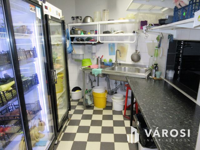 Budapest VII. kerületi üzlethelyiség