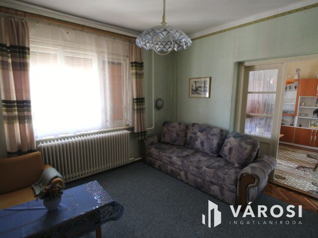 Eladó tágas családi ház Sarkadon