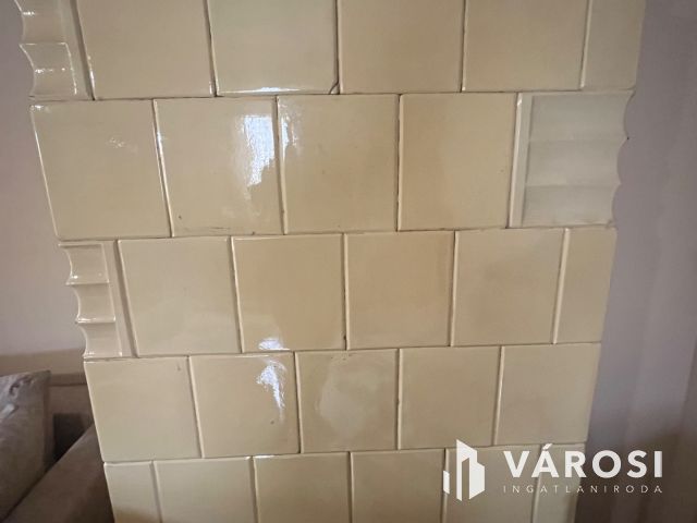 Debrecen-Józsán 3 szoba nappalis Amerikai típusú ház eladó!