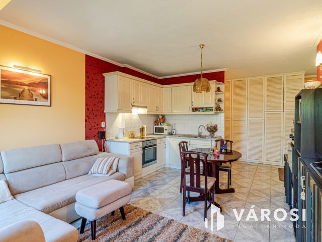 Felhők felett Móravárosban