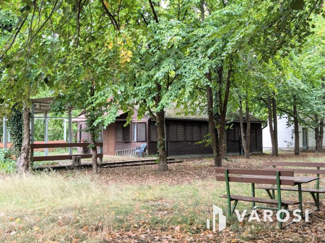 Nyaralókomplexum Szarvason-Kivételes Lehetőség a Vízparton!