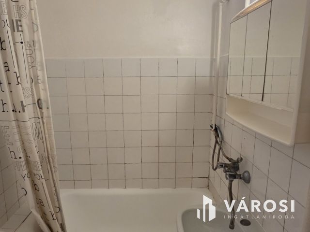 Lakás árban ház a Kertvárosban-Debrecen