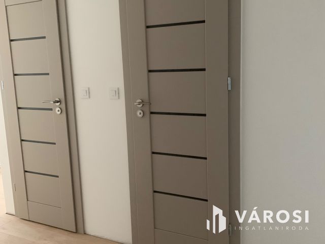 Azonnal költözhető lakás a belváros szívében