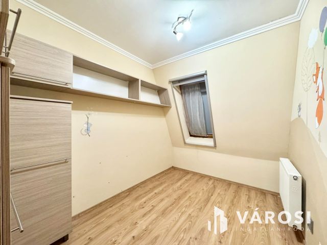 Belvárosi fiatalos szép lakás ELADÓ!