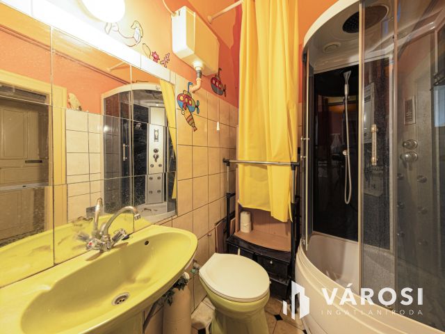 200 méterre a Dómtól