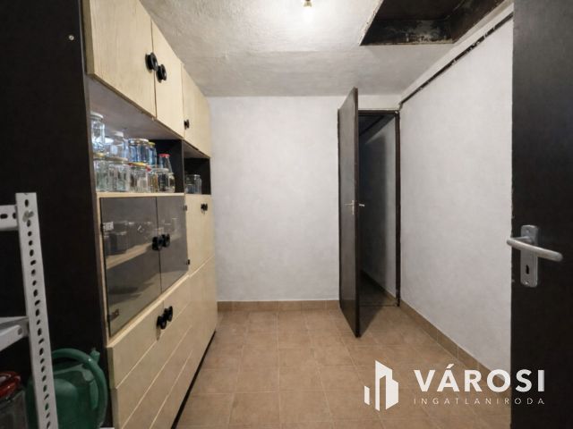 Sokoldalú lehetőségeket kínáló családi ház ELADÓ!