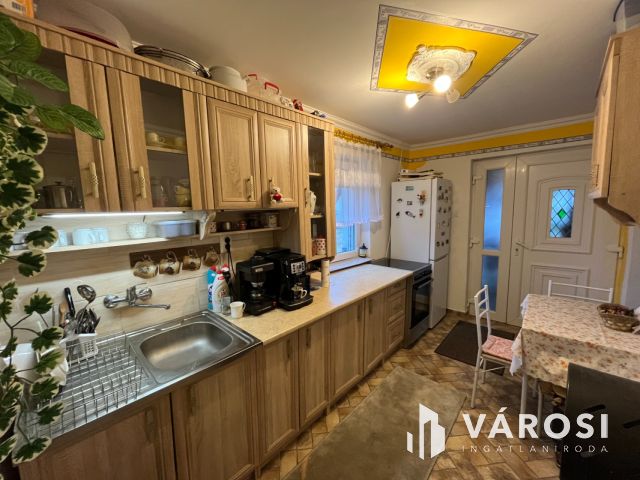 Debreceni Csinos 2 szobás Ház, Filagóriával, Tárolókkal!