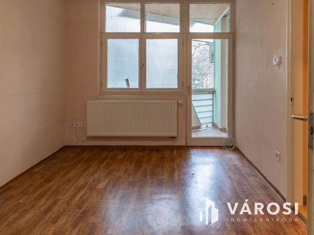 1.emeleti tégla lakás Orosháza szívében