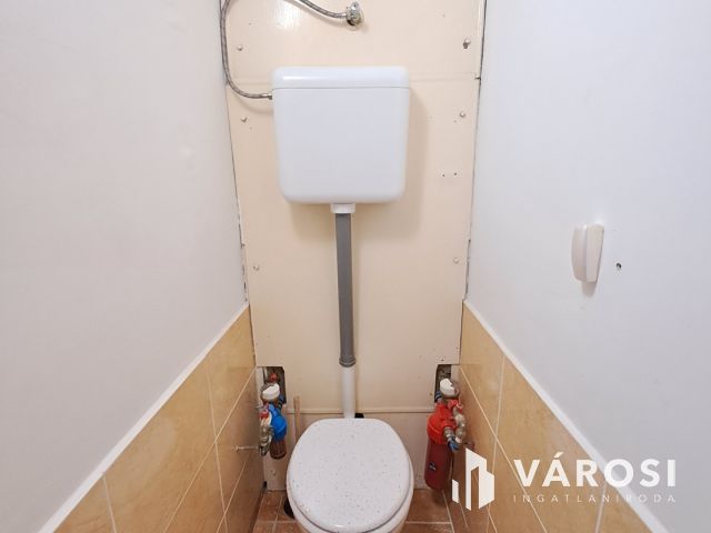 Agrárhoz közeli csendes, biztonságos panel lakás eladó