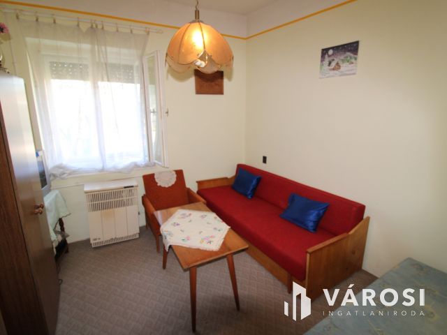 Jó szerkezetű ház Vésztőn.