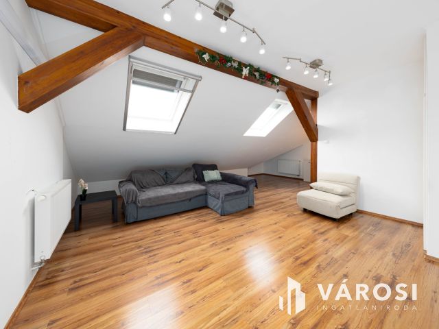 Belső 2 szint vagy 2 külön lakás